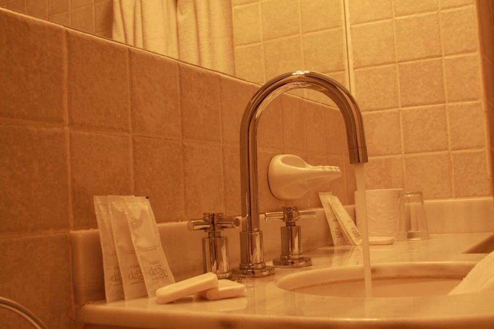Del Sol Hotel